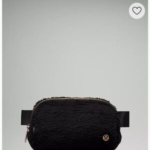 Lululemon Everywhere Belt Bag Fleece 1L